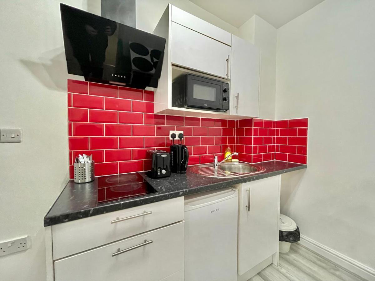 Comfortable - Cosy - Budget Studios In City Center Лондон Экстерьер фото